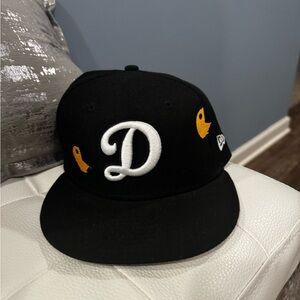 Black-size 7 1/8 Fitted cap, customized with pacman stitches in great condition.